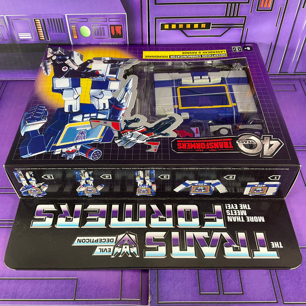 Transformers 40th Anniversary Soundwave
