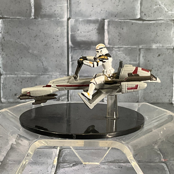 Star Wars Miniatures 2/60 Clone Trooper on BARC Speeder