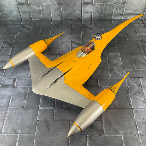 Star Wars: Phantom Menace - Naboo Fighter with Pilot