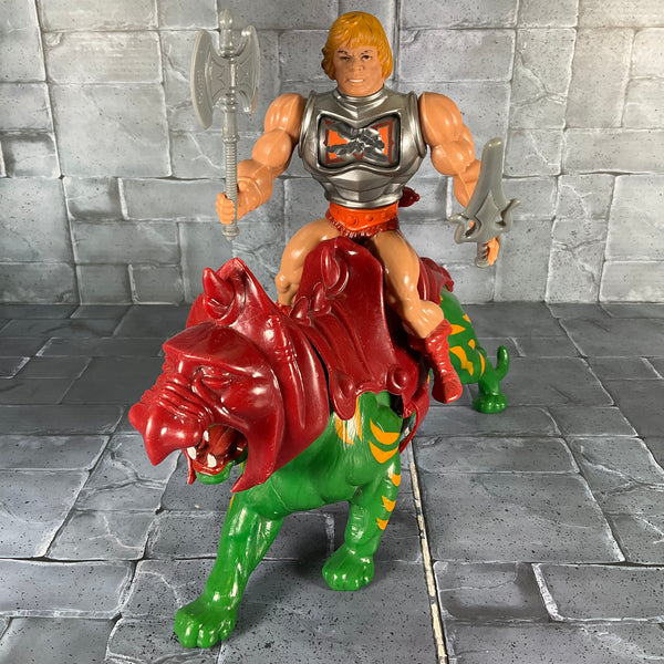 MOTU Masters of the Universe: Vintage - Battle Damage He-Man & Battle Cat