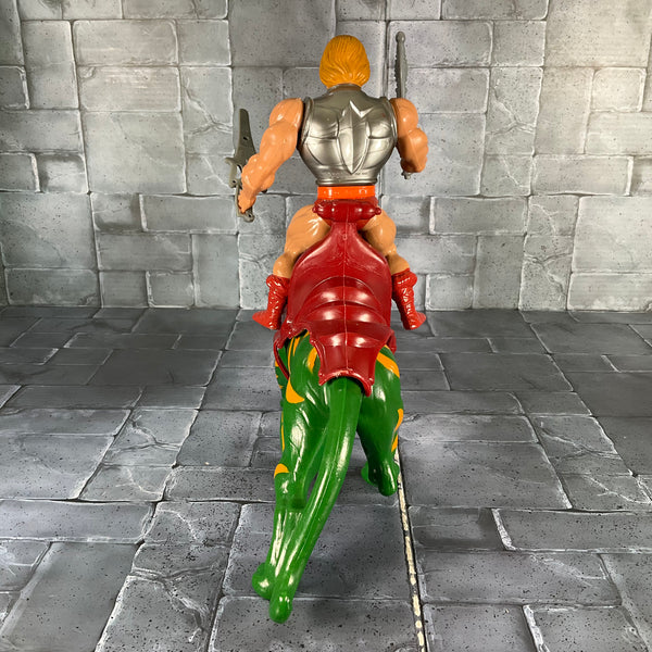 MOTU Masters of the Universe: Vintage - Battle Damage He-Man & Battle Cat