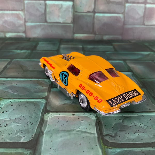 Corgi Toys - 337 - Customized Chevrolet Corvette Sting Ray